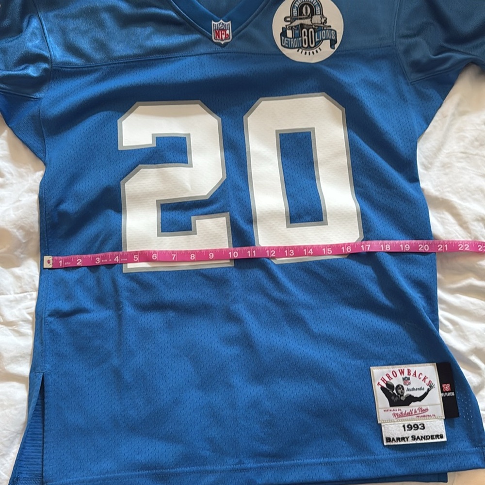 Barry Sanders, limited edition Mitchell and Ness 60th anniversary Lions jersey - Picture 10 of 12